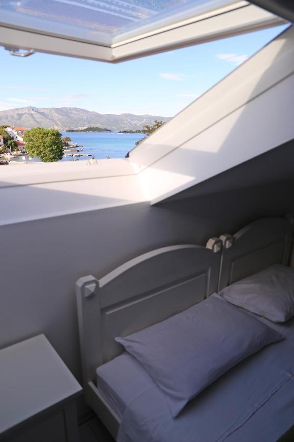Pansion Marinka-Bire Rooms Lumbarda Exteriör bild